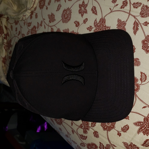 Hurley Other - Hurley flexfit baseball cap